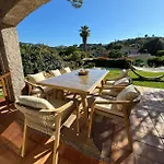 Location De Les Allamandas Bed & Breakfast